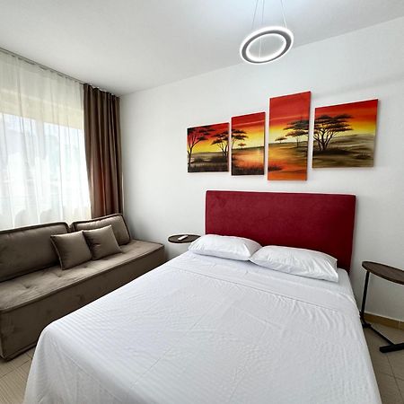 Luxury Apartments In City Center Dıraç Dış mekan fotoğraf