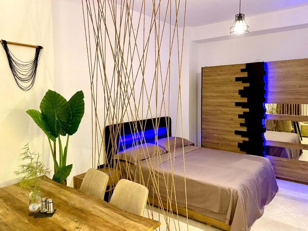 Luxury Apartments In City Center Dıraç Dış mekan fotoğraf