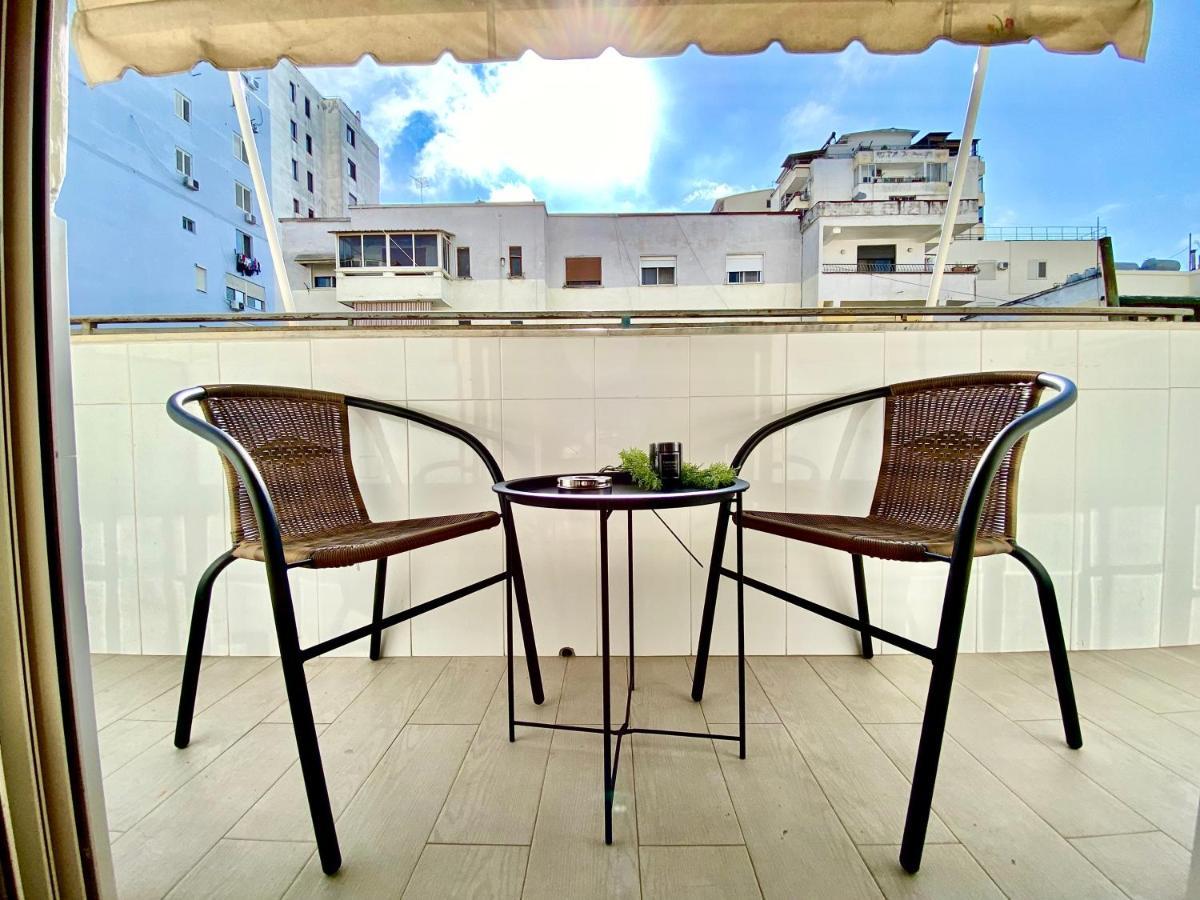 Luxury Apartments In City Center Dıraç Dış mekan fotoğraf