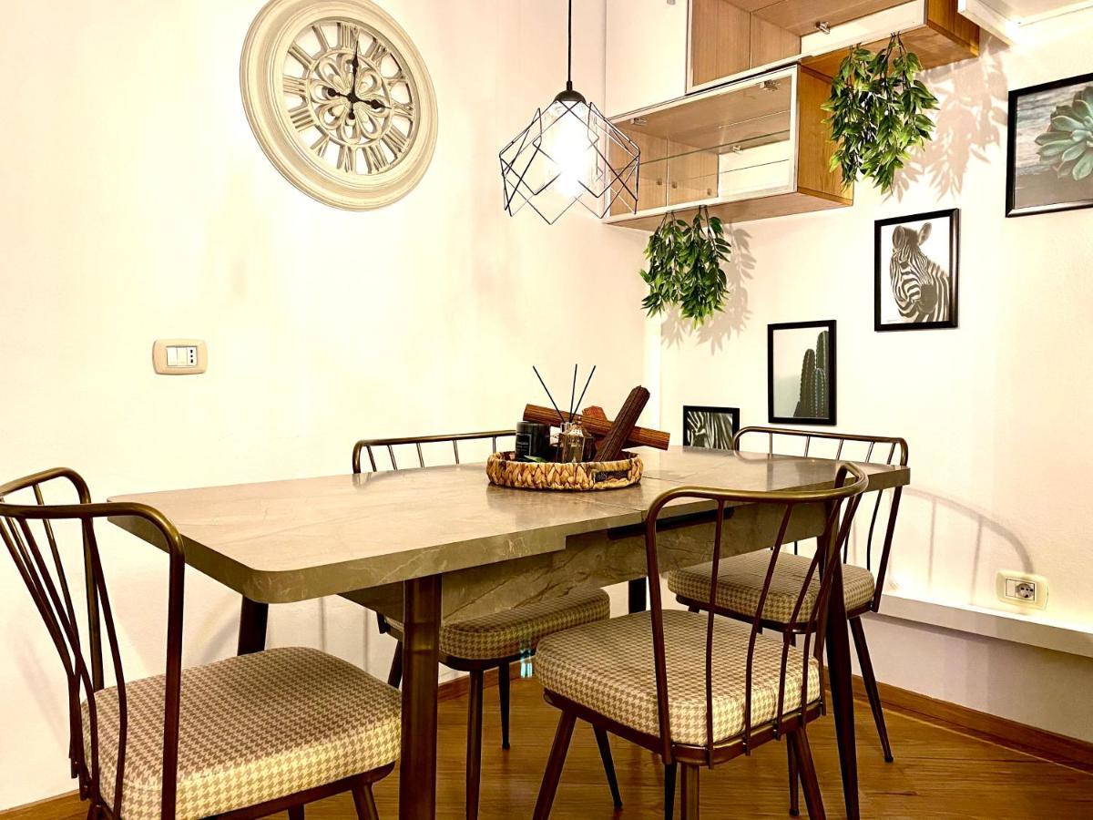 Luxury Apartments In City Center Dıraç Dış mekan fotoğraf