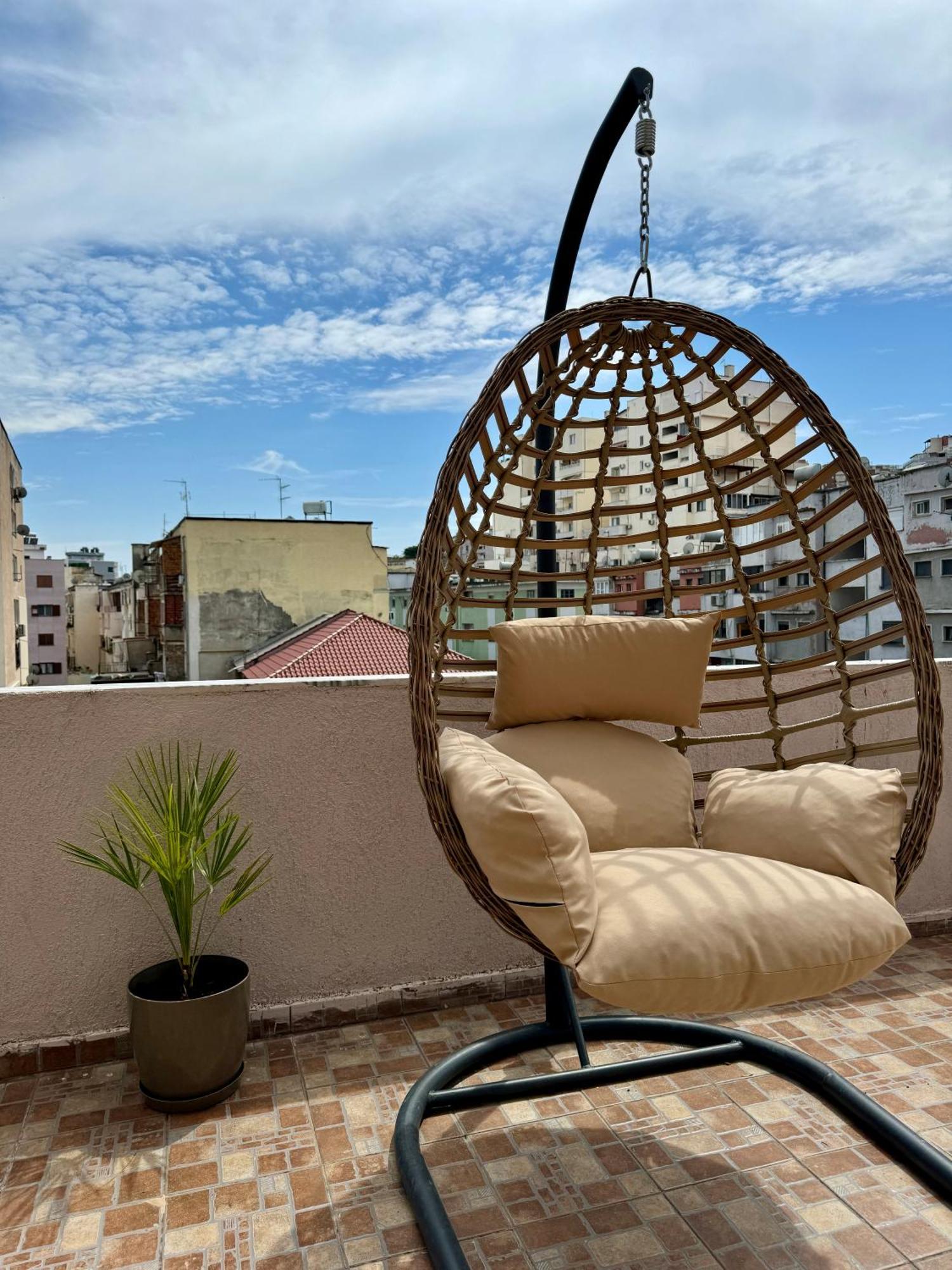 Luxury Apartments In City Center Dıraç Dış mekan fotoğraf