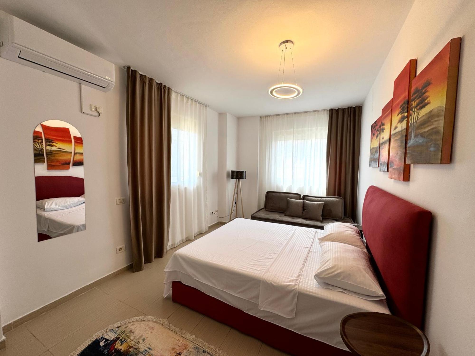 Luxury Apartments In City Center Dıraç Dış mekan fotoğraf